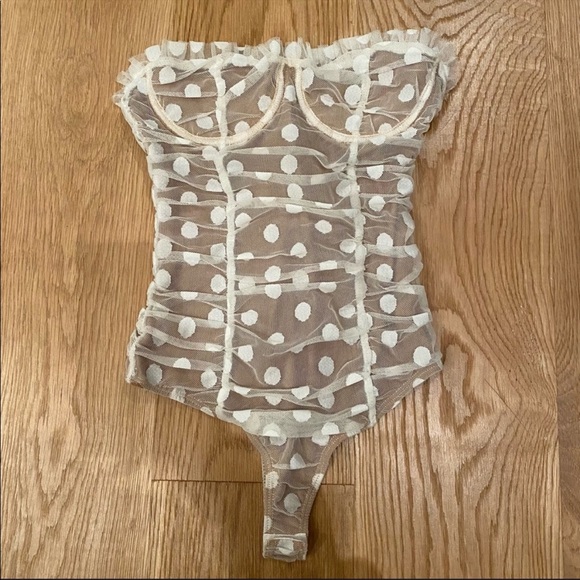 Revolve - Majorelle Wyn Bodysuit in White Mesh Overlay Nude Lining Size XXS - Picture 5 of 6